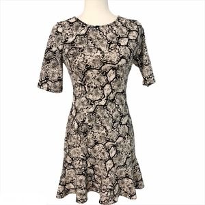 Express Womens Dress Size 6 Black Short Sleeve Snakeskin Midi Retro